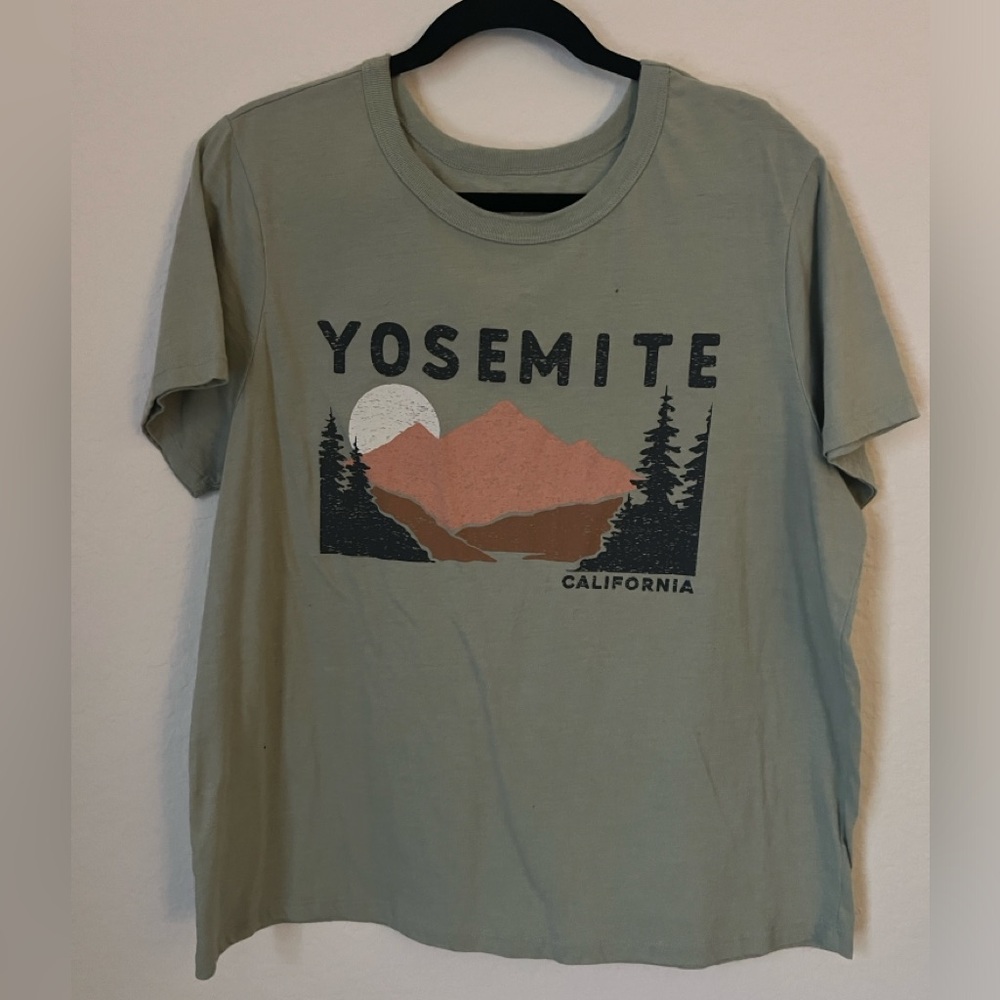 Yosemite tee